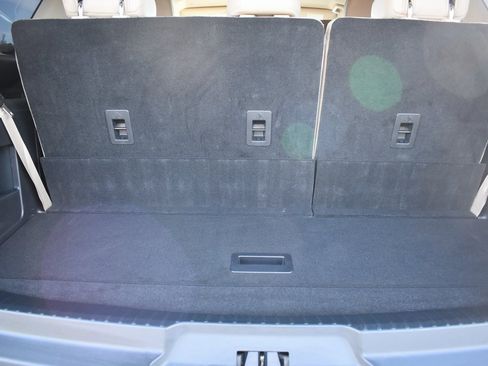 Used 2023 Ford Expedition XLT image 6