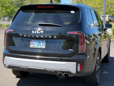 Used 2024 Kia Telluride EX AWD/4WD image 5