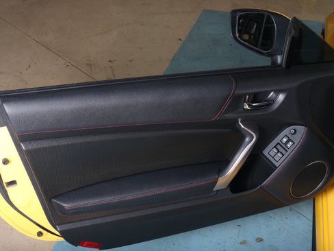 Used 2015 Scion FR-S Release Series 1.0 image 39