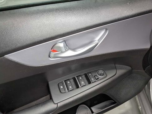 Certified 2023 Kia Forte LXS w/ LXS Technology Package image 34