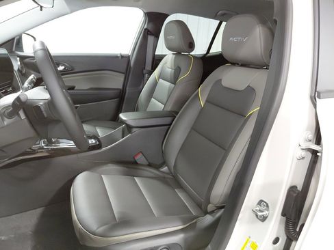 New 2026 Chevrolet Trax ACTIV w/ Driver Confidence Package image 5