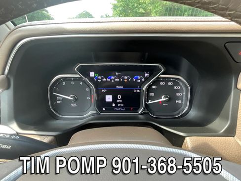 Used 2021 GMC Yukon Denali w/ Denali Premium Package AWD/4WD image 24