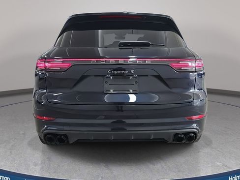Used 2023 Porsche Cayenne S image 8
