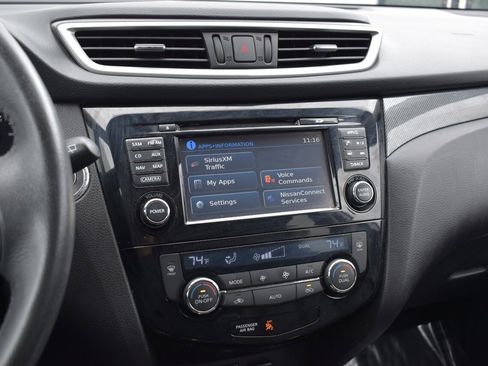 Used 2016 Nissan Rogue SL w/ SL Premium Package AWD/4WD image 20