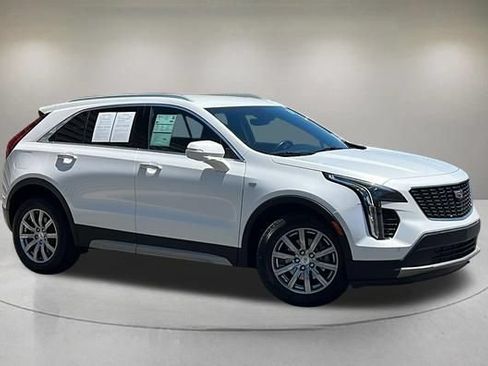 Used 2022 Cadillac XT4 Premium Luxury w/ Enhanced Visibility Package FWD image 1