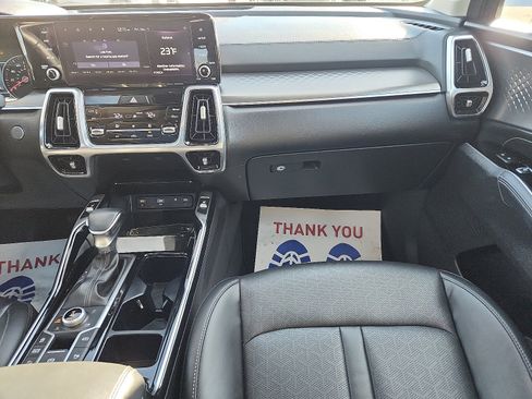 Used 2021 Kia Sorento SX image 12