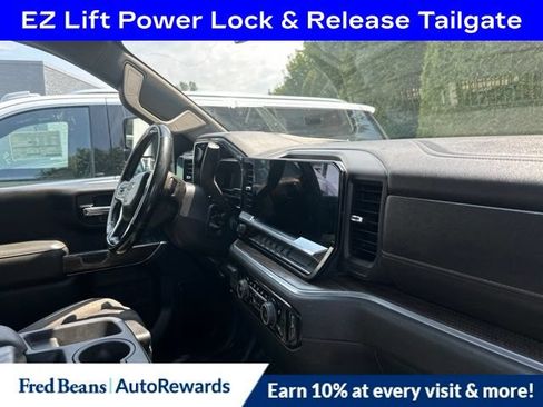 Used 2024 Chevrolet Silverado 3500 LT w/ Convenience Package AWD/4WD image 7