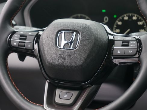 Used 2025 Honda Pilot TrailSport image 22