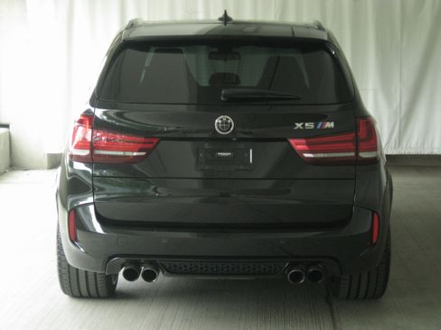 Used 2018 BMW X5 M AWD/4WD image 29