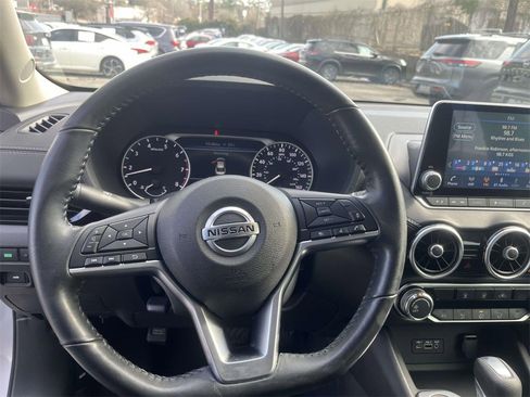 Used 2022 Nissan Sentra SV w/ Trunk Package image 16