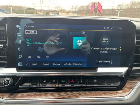 Used 2025 Chevrolet Silverado 1500 RST w/ Convenience Package II image 34