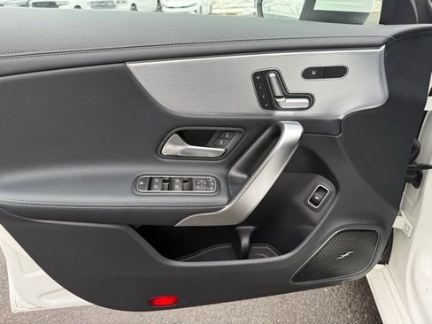 Used 2021 Mercedes-Benz CLA 250 4MATIC image 24