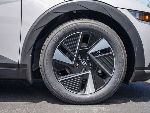 New 2026 Hyundai Ioniq 5 SEL RWD image 9