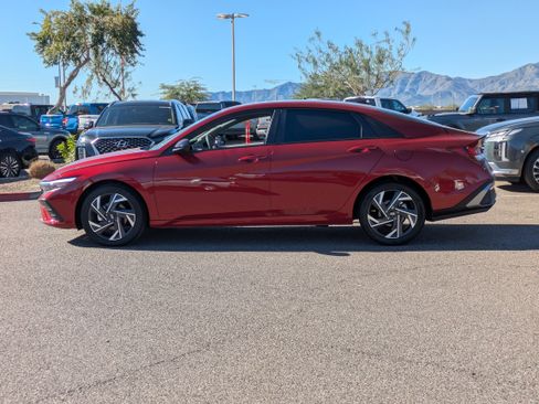 Certified 2025 Hyundai Elantra Sport image 6