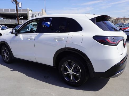 Used 2023 Honda HR-V EX-L image 5