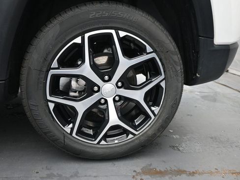 Used 2024 Jeep Compass Limited AWD/4WD image 15