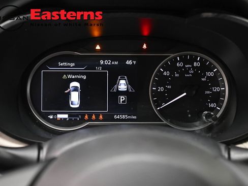 Used 2022 Nissan Versa SV FWD image 17