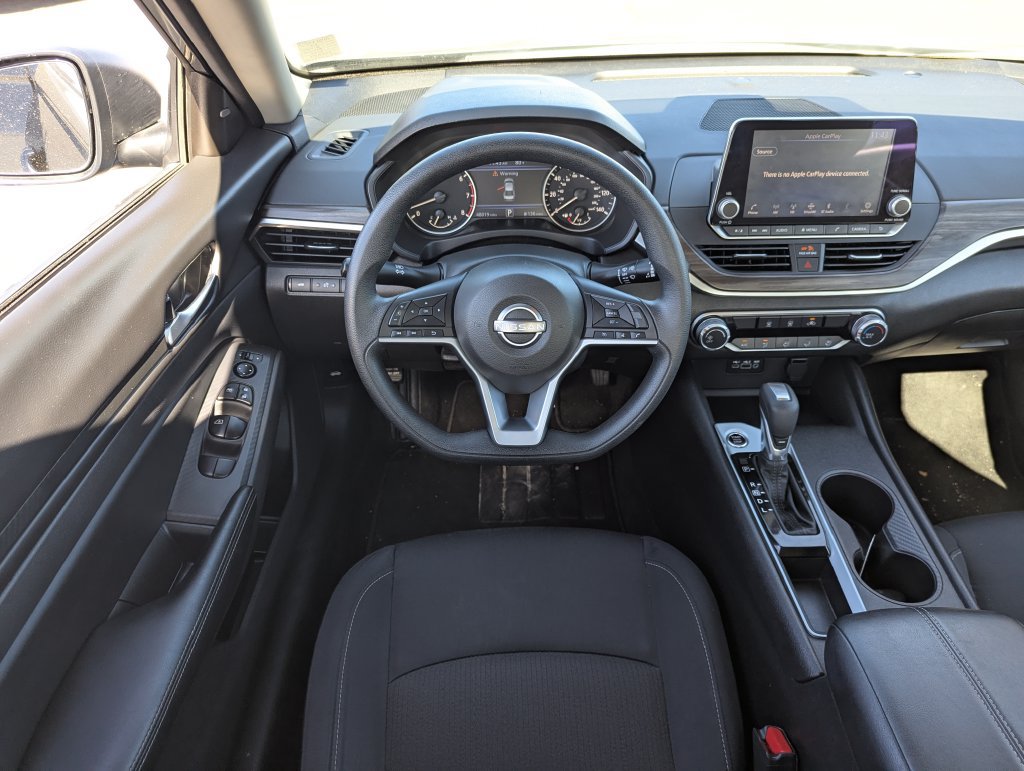 Used 2025 Nissan Altima 2.5 SV FWD image 27