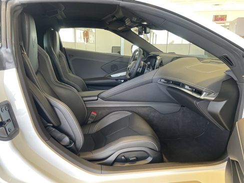 Used 2025 Chevrolet Corvette Stingray Coupe image 23