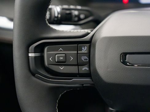 New 2026 Jeep Cherokee Overland image 16