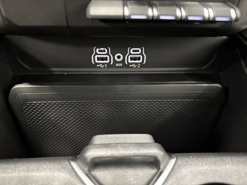 New 2026 RAM 1500 4x4 Crew Cab image 22