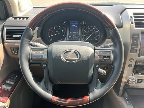 Used 2015 Lexus GX 460 w/ Premium Package AWD/4WD image 20
