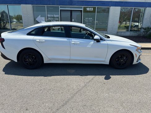 Used 2025 Kia K5 LXS image 4