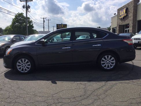 Used 2014 Nissan Sentra S FWD image 11