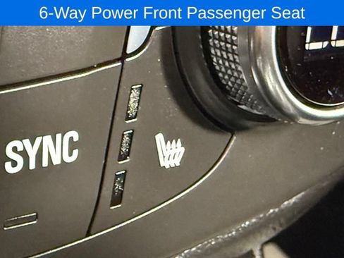 Used 2023 Chevrolet Traverse LT w/ LT Premium Package AWD/4WD image 23