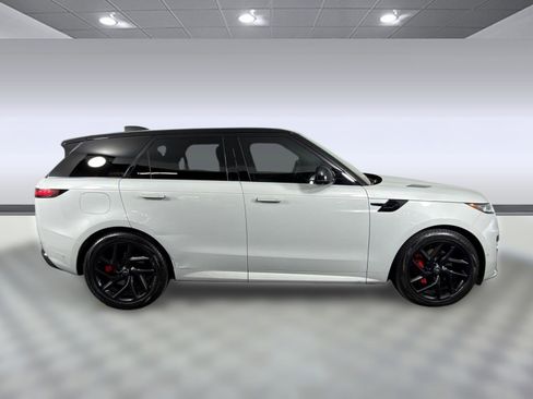 Used 2024 Land Rover Range Rover Sport Dynamic SE image 8