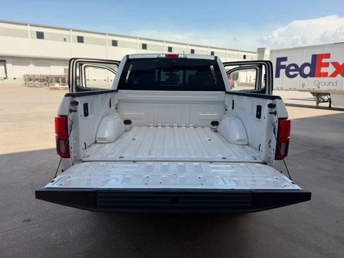 Used 2019 Ford F150 Lariat w/ Equipment Group 502A Luxury AWD/4WD image 22