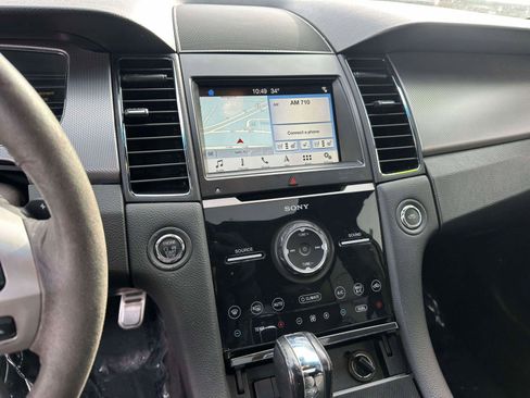 Used 2018 Ford Taurus SHO w/ Sho Performance Package image 29