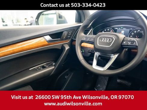 Used 2023 Audi Q5 2.0T Premium w/ Convenience Package AWD/4WD image 11