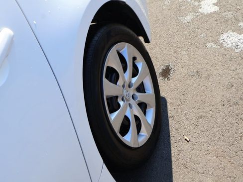 Used 2024 Toyota Corolla LE FWD image 29
