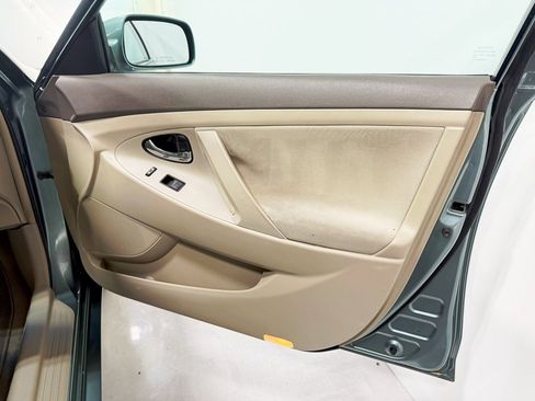 Used 2009 Toyota Camry SE image 29