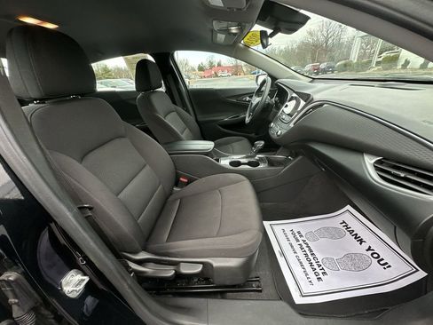 Used 2024 Chevrolet Malibu LT w/ Midnight Edition image 23