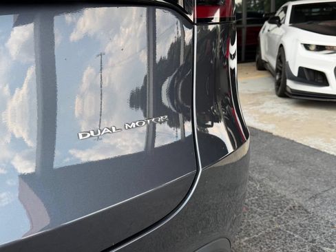 Used 2023 Tesla Model Y Long Range AWD/4WD image 11