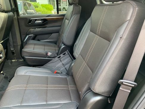 Used 2026 Chevrolet Tahoe High Country w/ Sun And Tow Package AWD/4WD image 18