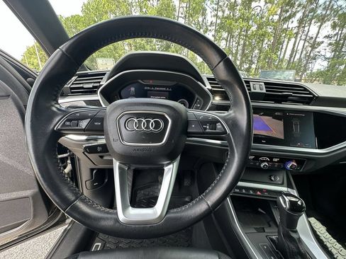 Used 2020 Audi Q3 2.0T Premium Plus AWD/4WD image 11