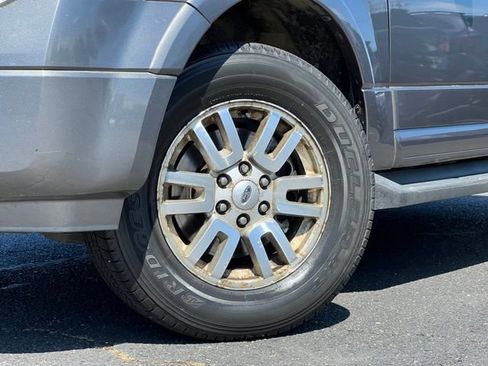 Used 2014 Ford Expedition XLT AWD/4WD image 2