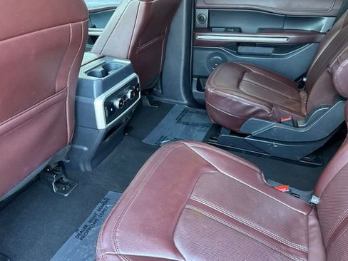 Used 2023 Ford Expedition Limited AWD/4WD image 14