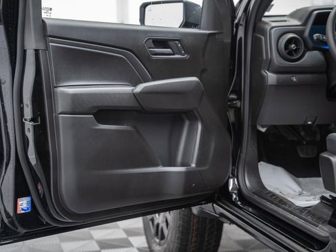 New 2026 Chevrolet Colorado W/T w/ WT Custom Package RWD image 33