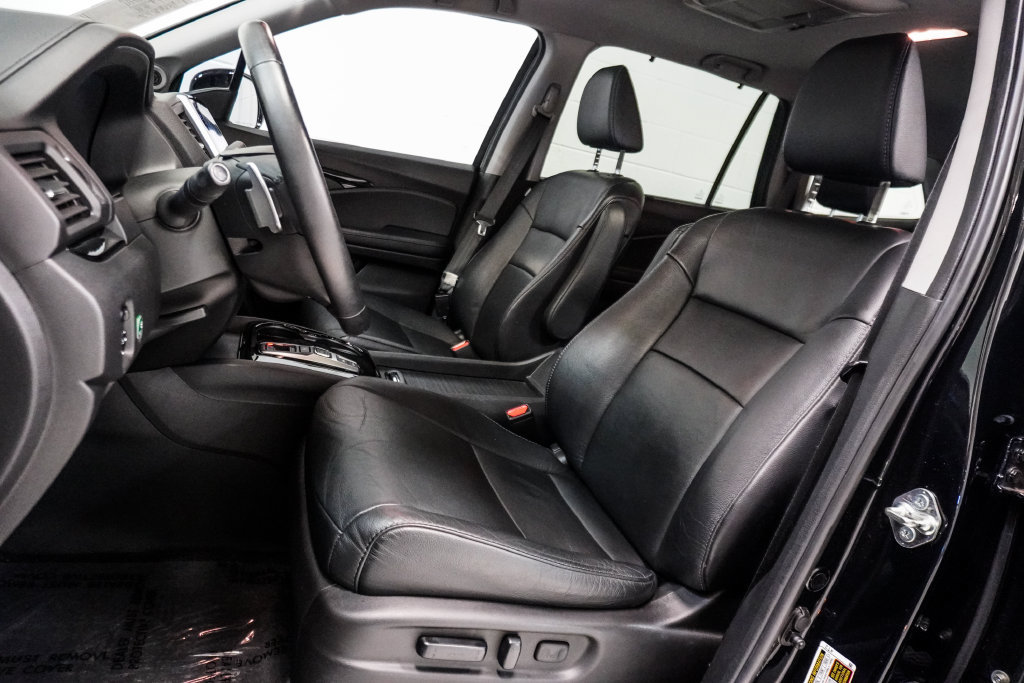 Used 2017 Honda Pilot Touring image 6