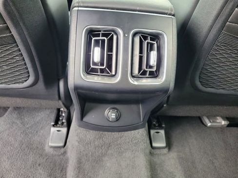 Used 2025 Kia Sorento EX image 12