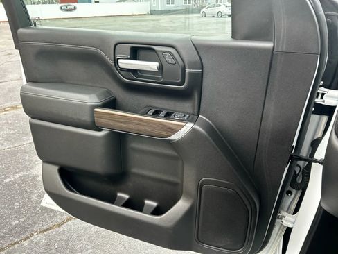 Used 2019 Chevrolet Silverado 1500 LT w/ All-Star Edition image 32