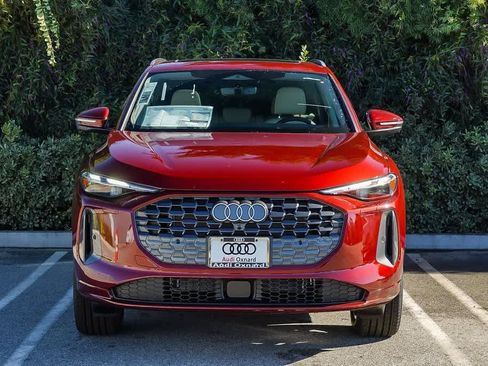 New 2025 Audi Q5 Premium image 2