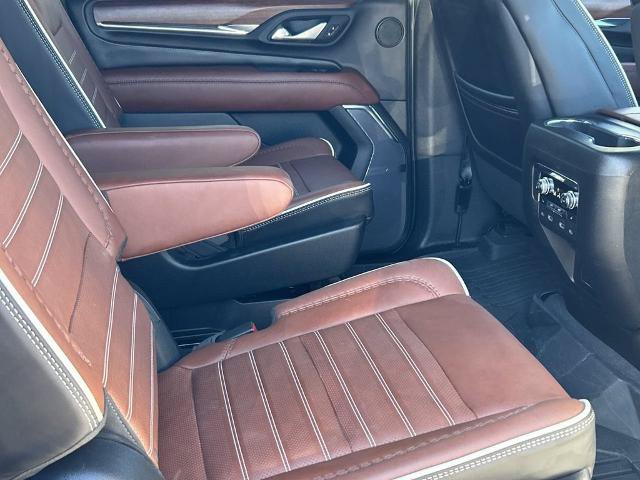 Used 2023 GMC Yukon XL Denali Ultimate w/ LPO, Floor Liner Package AWD/4WD image 24