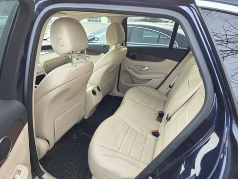 Used 2022 Mercedes-Benz GLC 300 4MATIC image 15