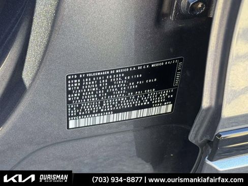 Used 2022 Volkswagen Tiguan SE R-Line image 34