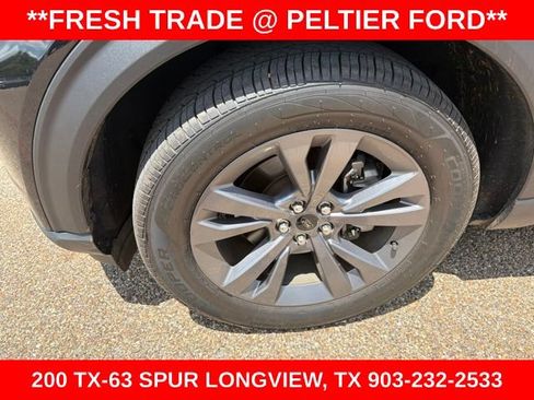 Used 2022 Ford Explorer XLT w/ Equipment Group 202A RWD image 4